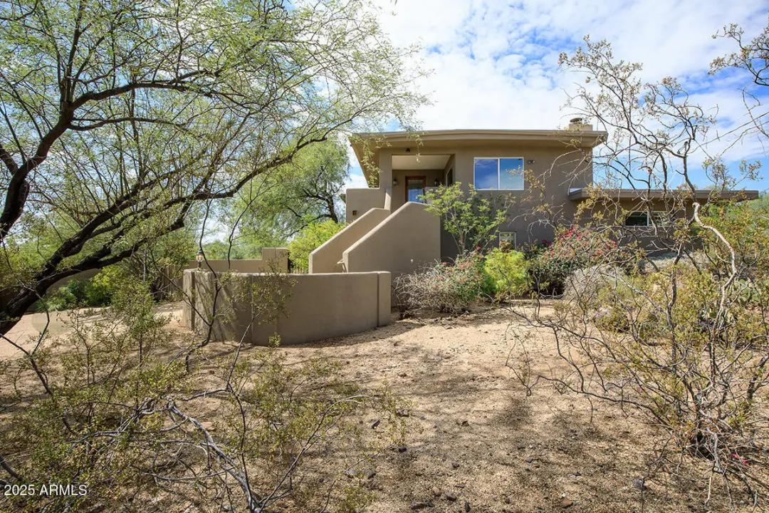 Real Estate Picture 2