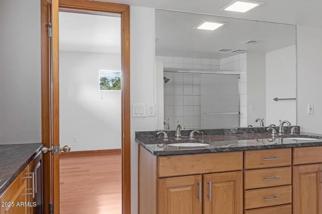 Real Estate Picture 31