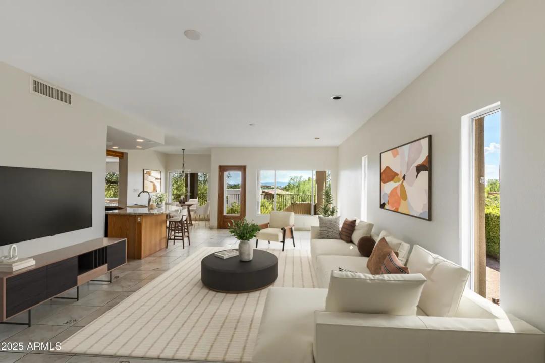 Real Estate Picture 20