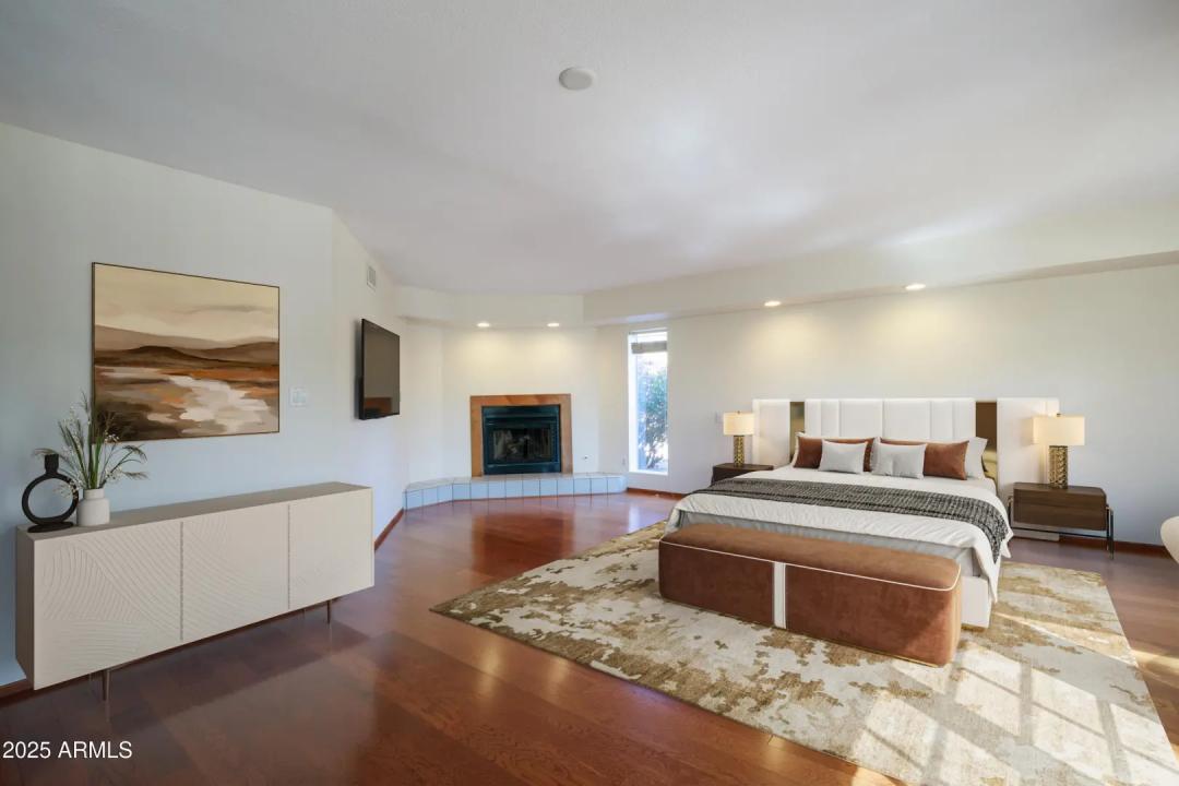 Real Estate Picture 23