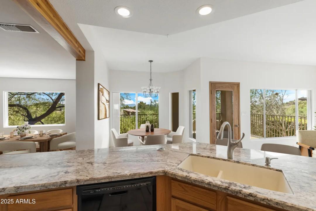Real Estate Picture 17