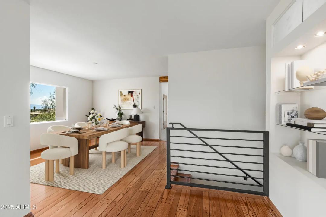 Real Estate Picture 9