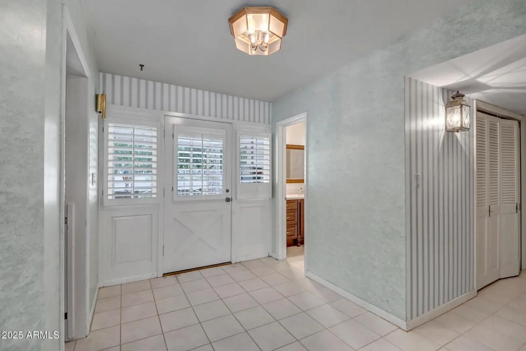 Real Estate Picture 26