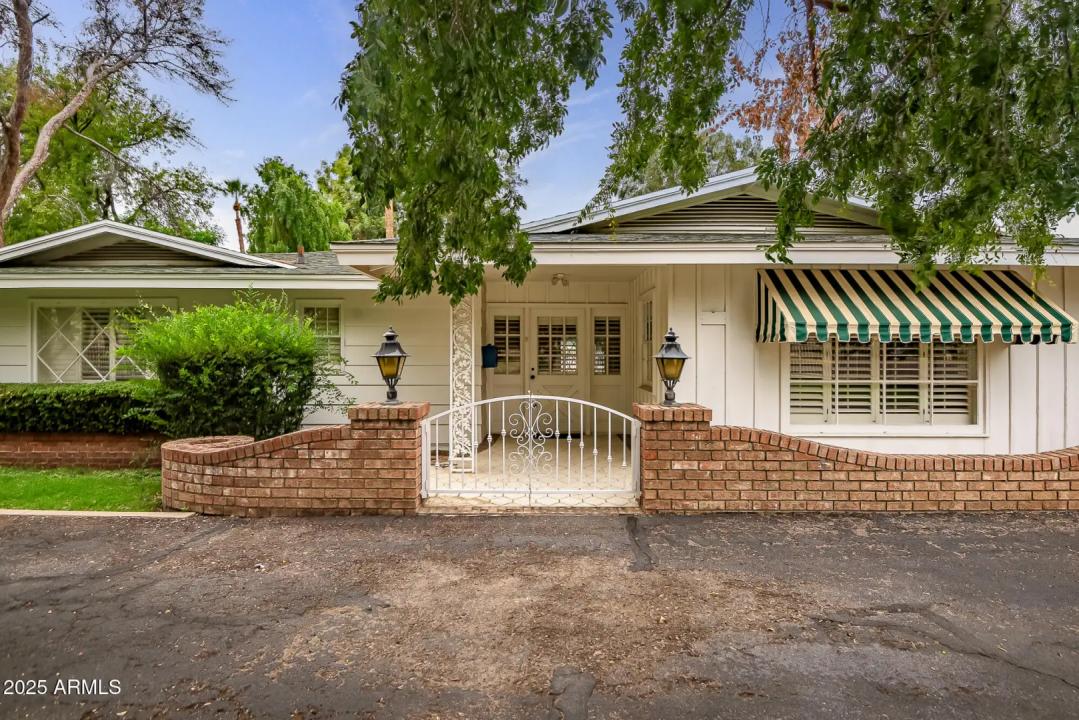 Real Estate Picture 1