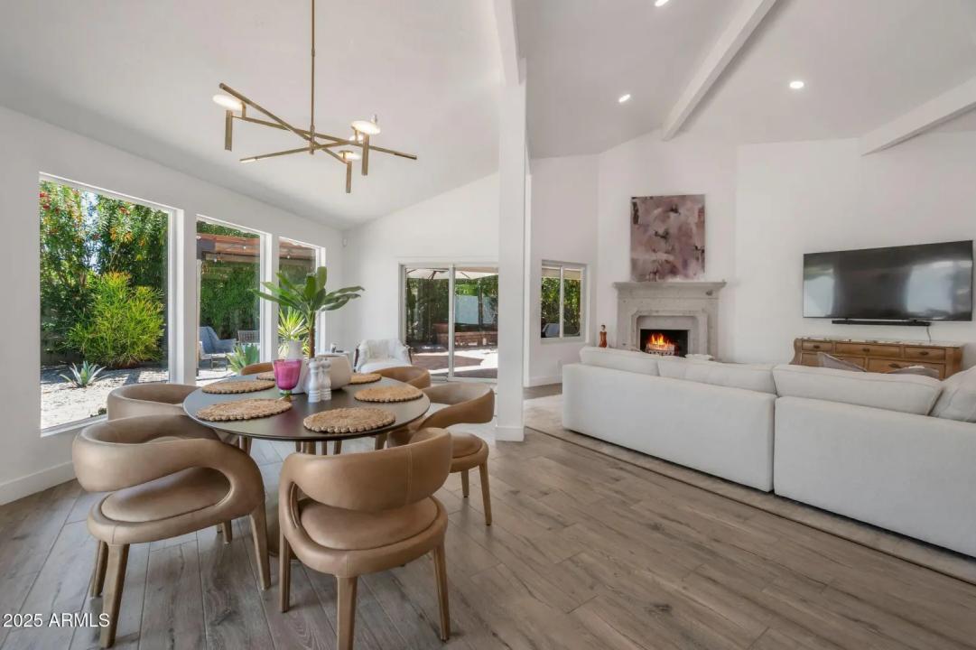 Real Estate Picture 8