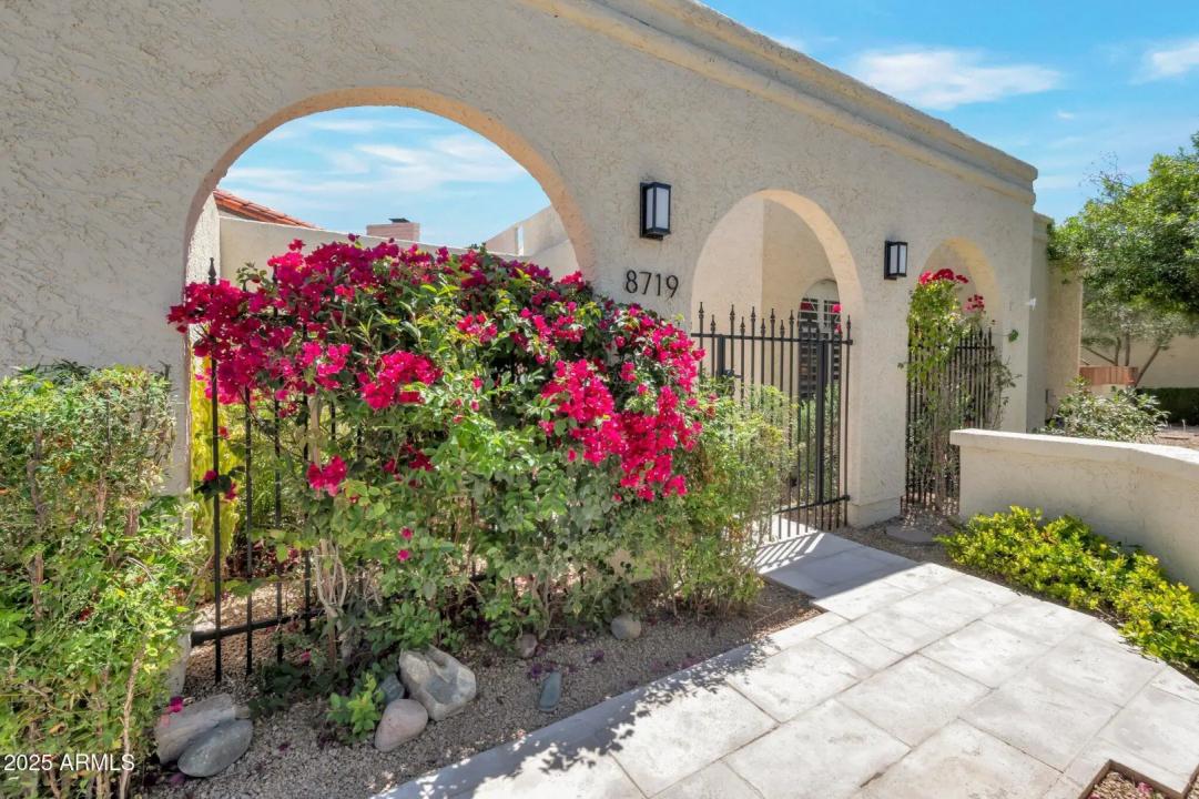 Real Estate Picture 19