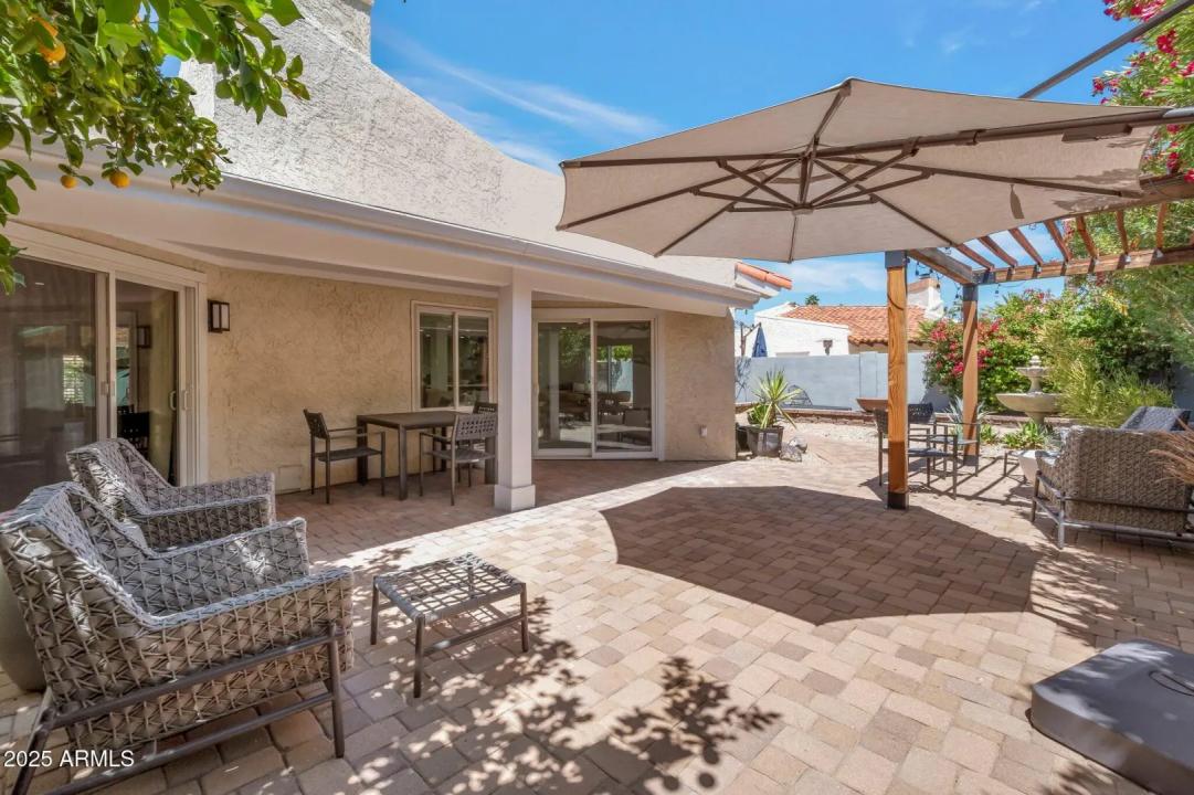 Real Estate Picture 22