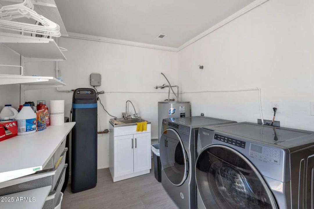 Real Estate Picture 25