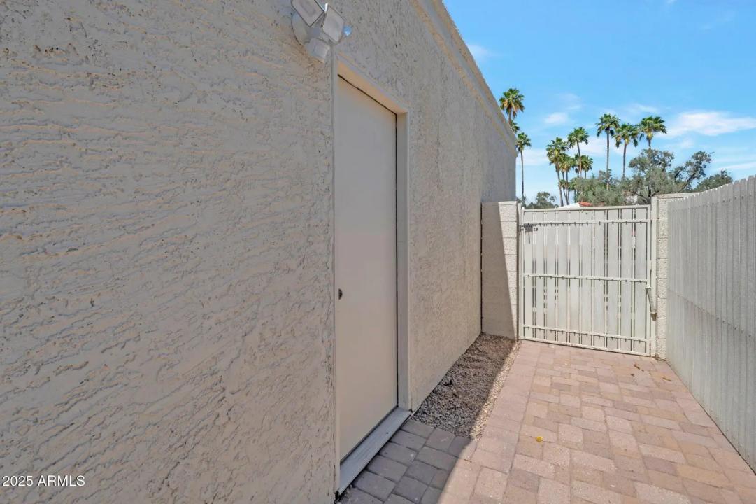 Real Estate Picture 26