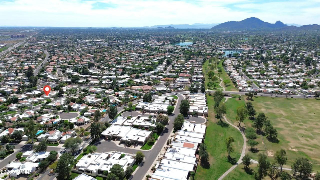 Real Estate Picture 23