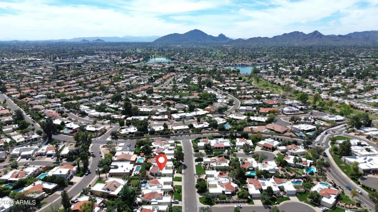 Real Estate Picture 30