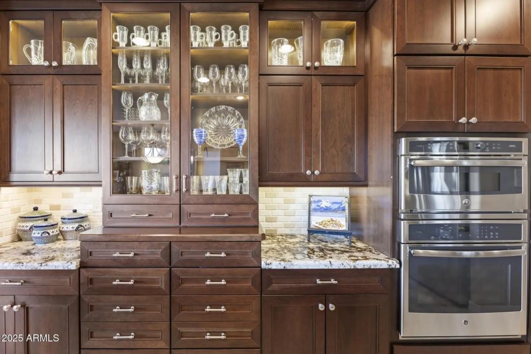 Real Estate Picture 19