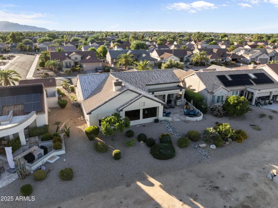 Real Estate Picture 6