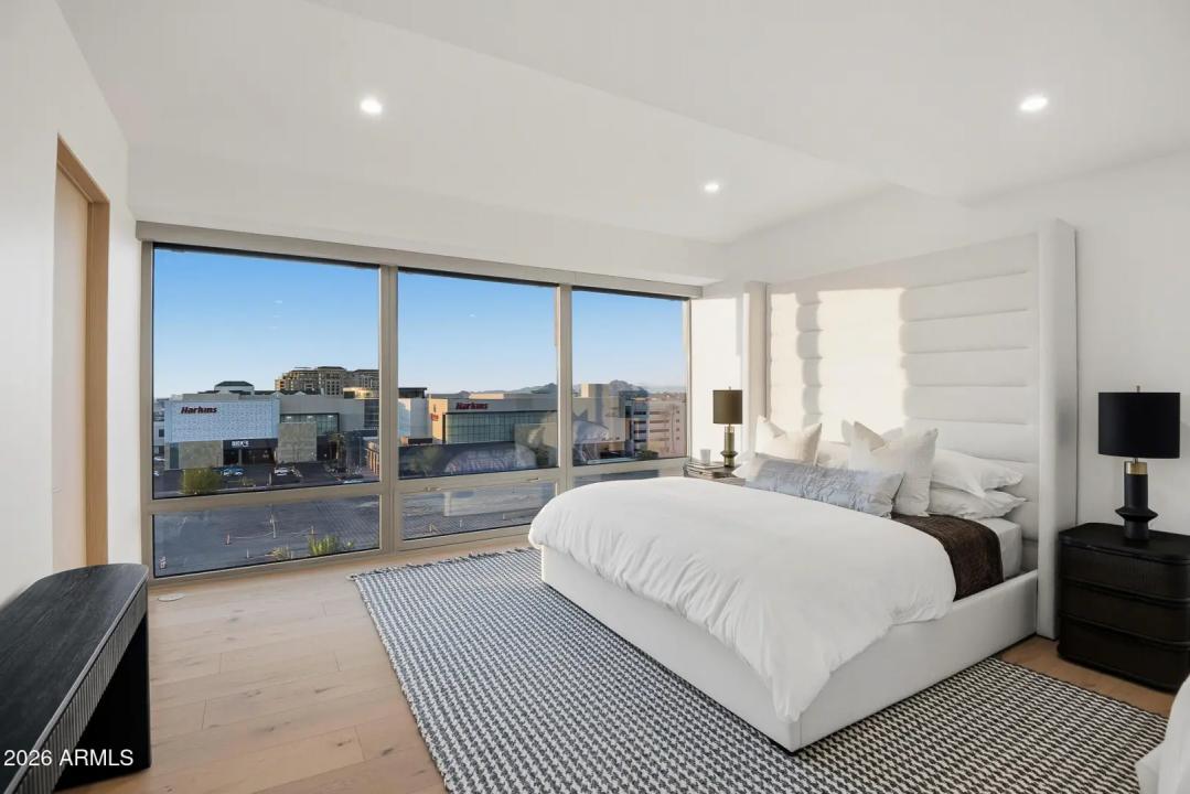 Real Estate Picture 39