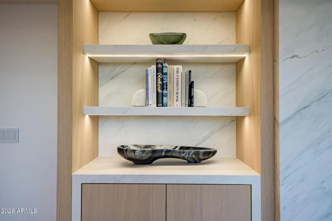 Real Estate Picture 17