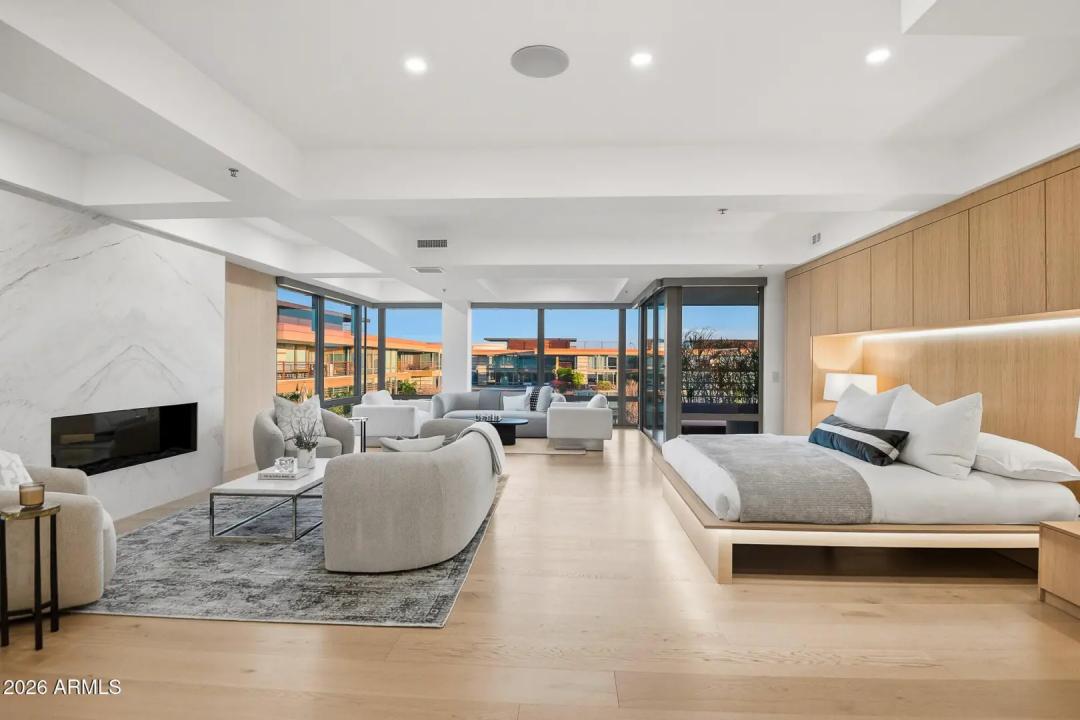 Real Estate Picture 21