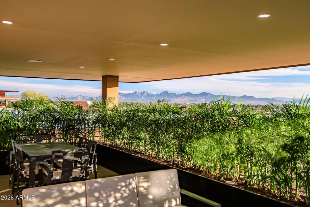 Real Estate Picture 38