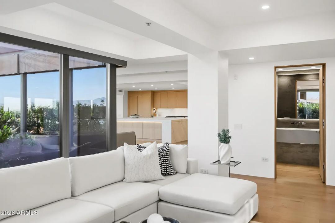 Real Estate Picture 31