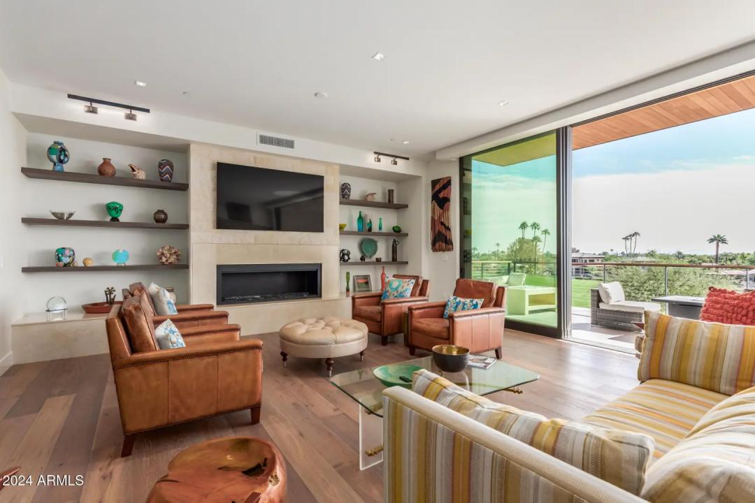Real Estate Picture 6