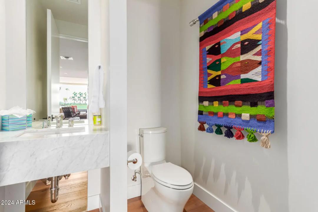 Real Estate Picture 14