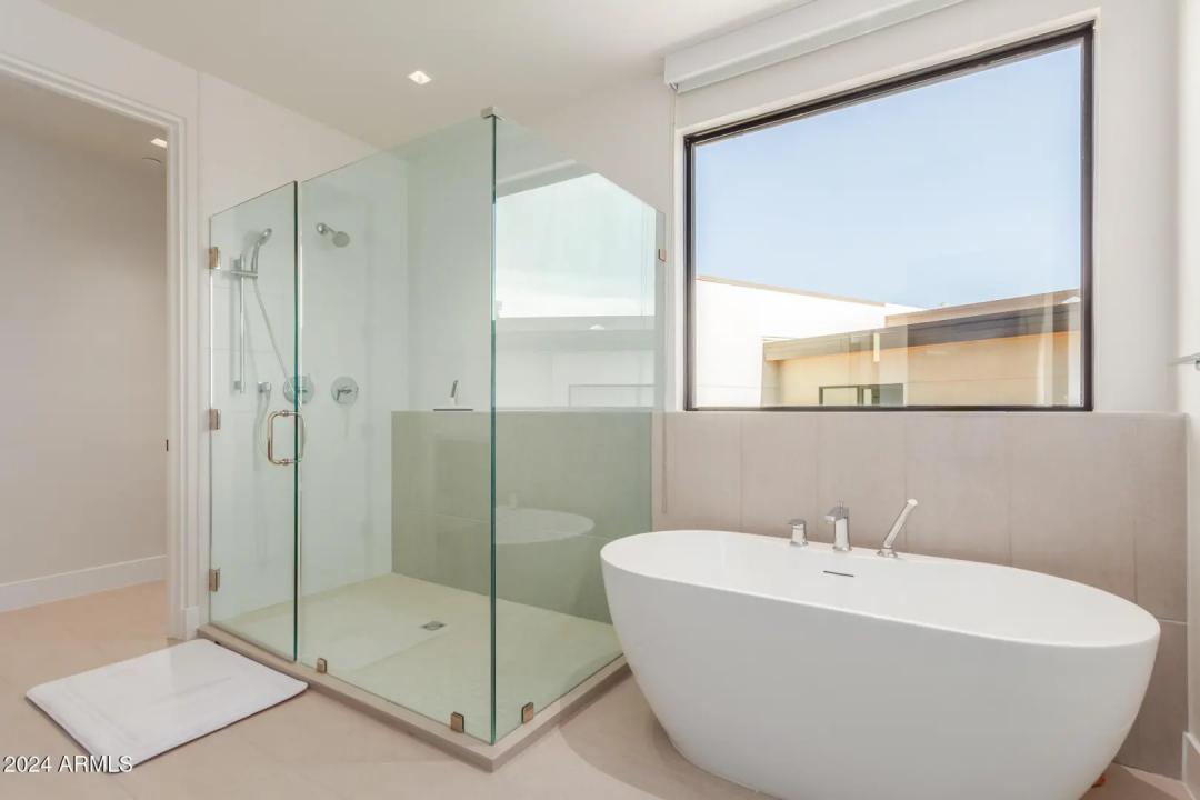 Real Estate Picture 19