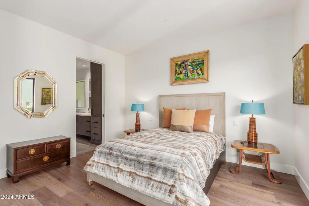 Real Estate Picture 29