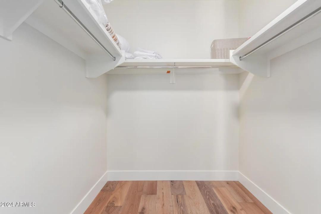 Real Estate Picture 33