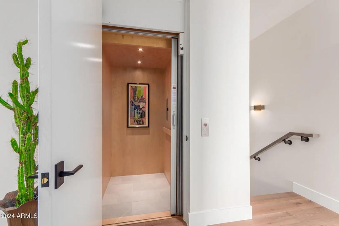 Real Estate Picture 34