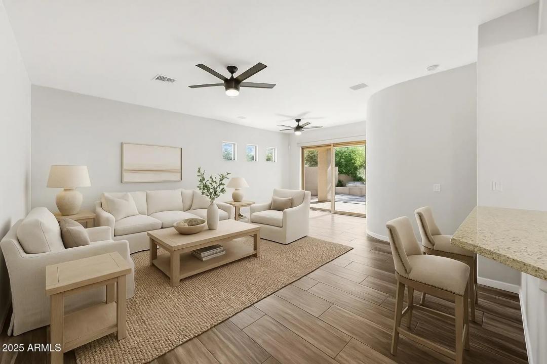 Real Estate Picture 3