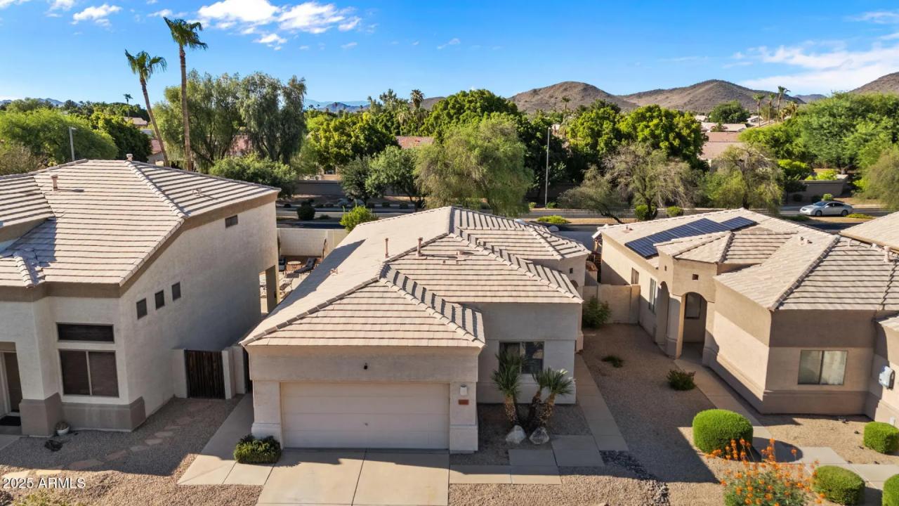 Real Estate Picture 7