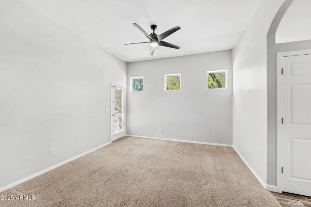 Real Estate Picture 16