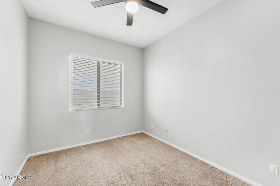 Real Estate Picture 23