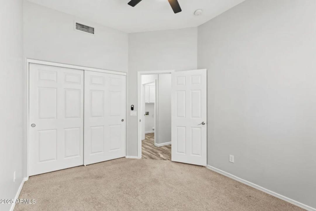 Real Estate Picture 24