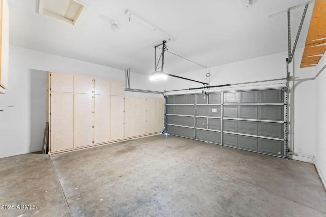 Real Estate Picture 32