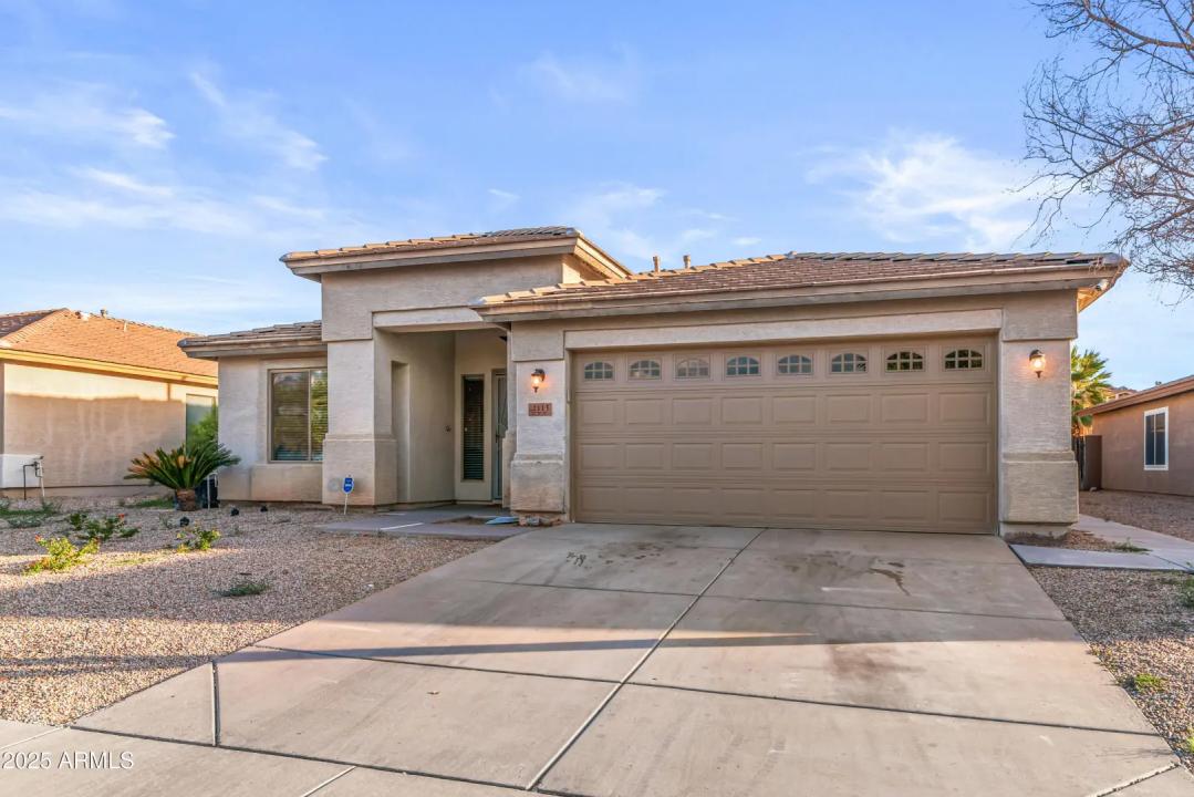 Real Estate Picture 3