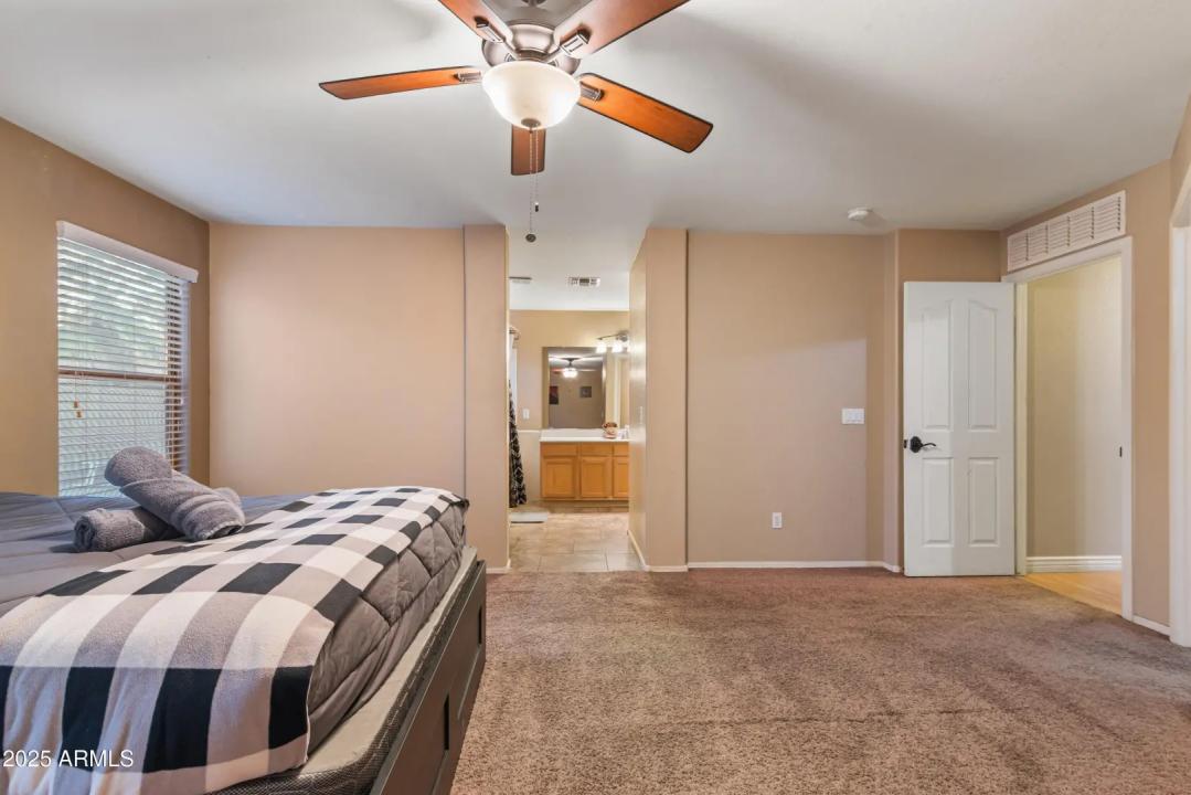 Real Estate Picture 19