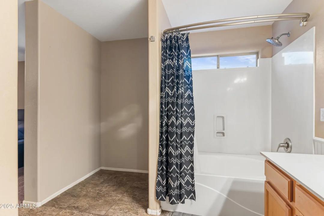 Real Estate Picture 21