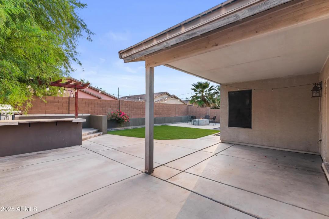 Real Estate Picture 35