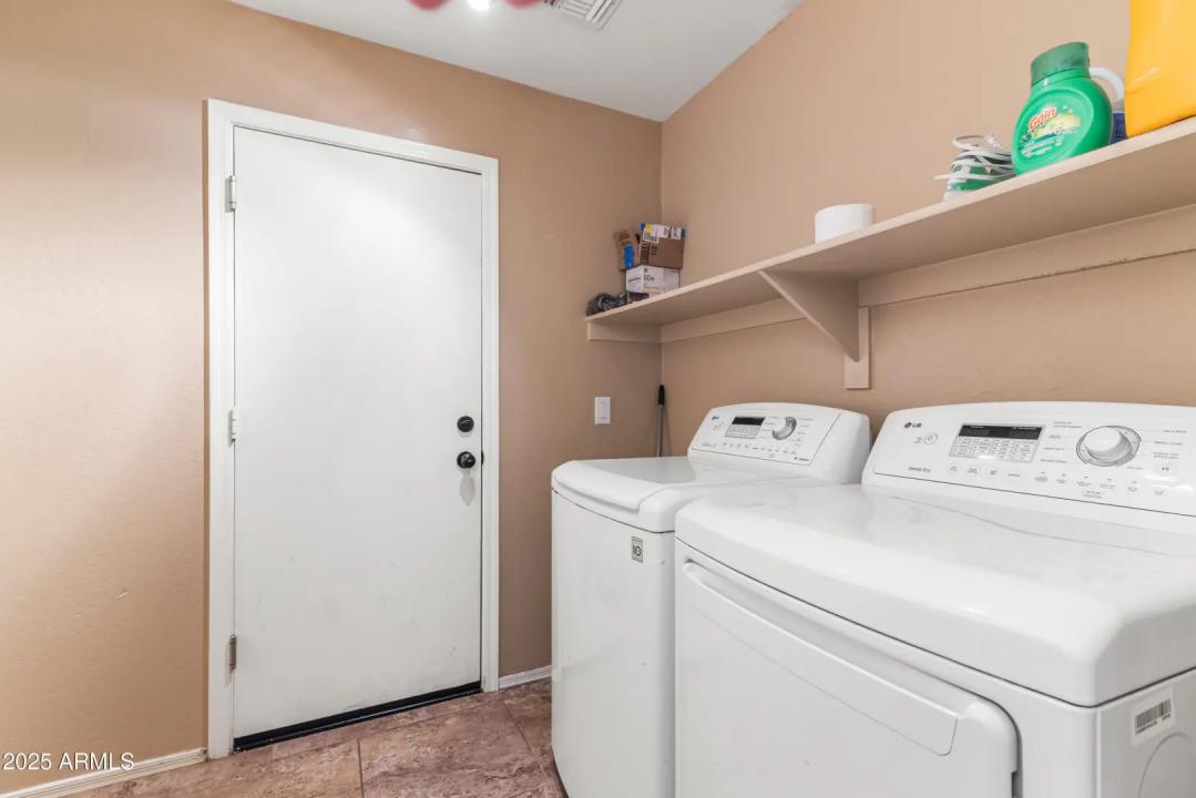 Real Estate Picture 41