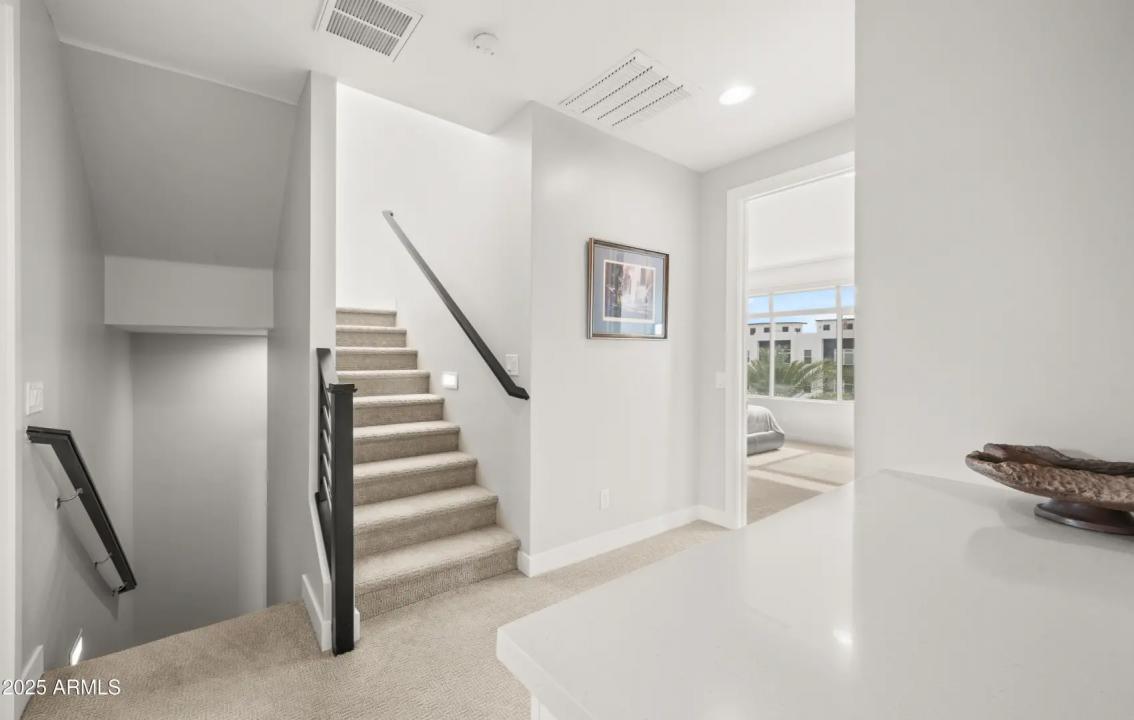 Real Estate Picture 22