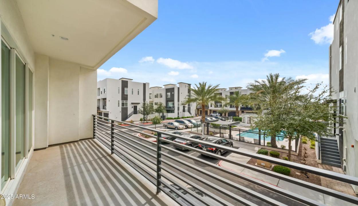 Real Estate Picture 27