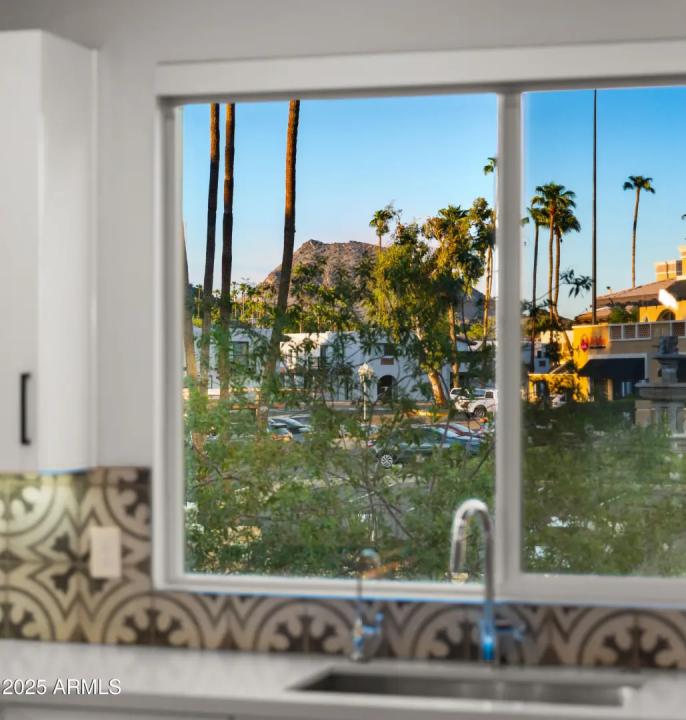 Real Estate Picture 4