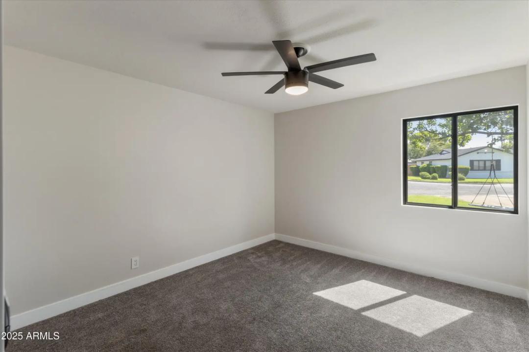 Real Estate Picture 29