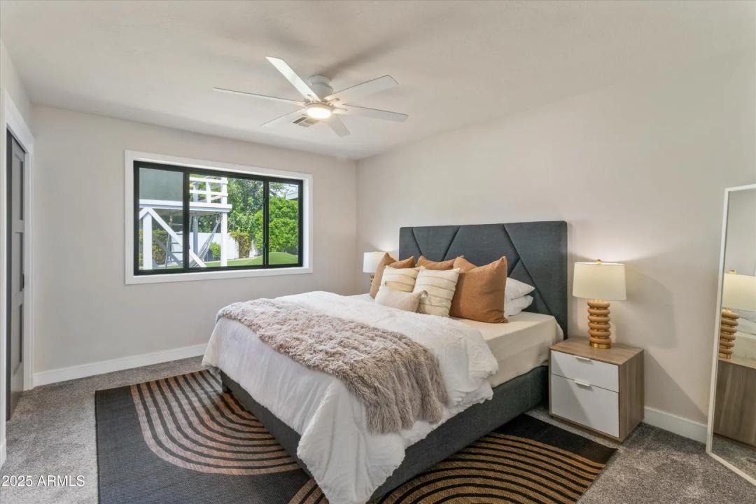 Real Estate Picture 25