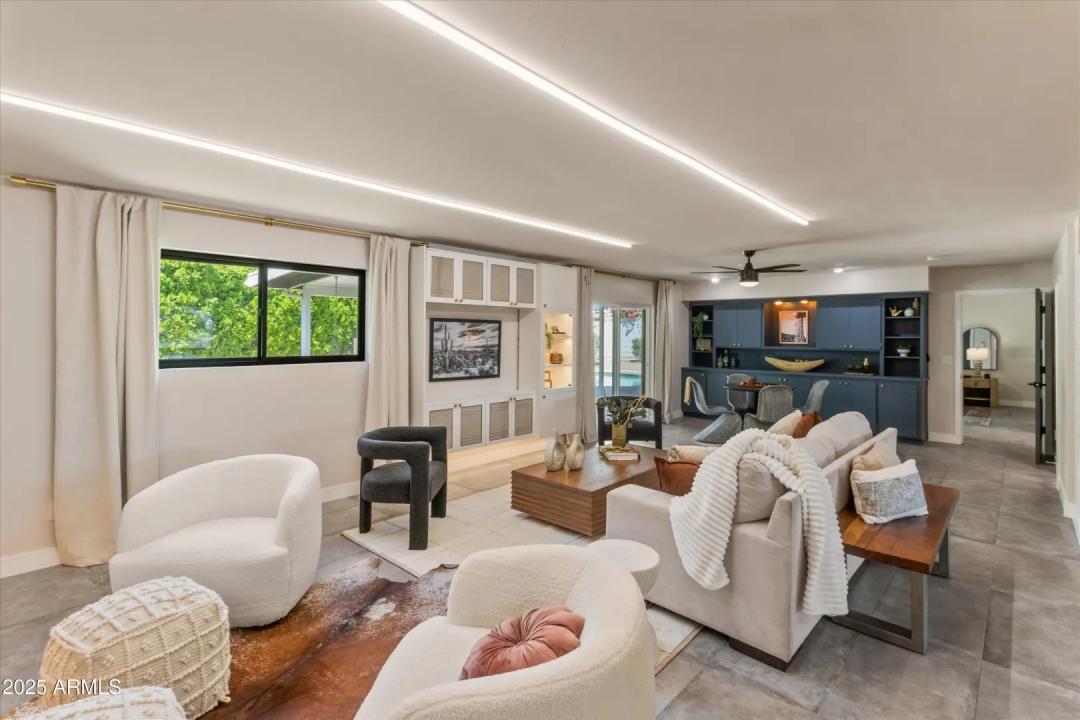 Real Estate Picture 17