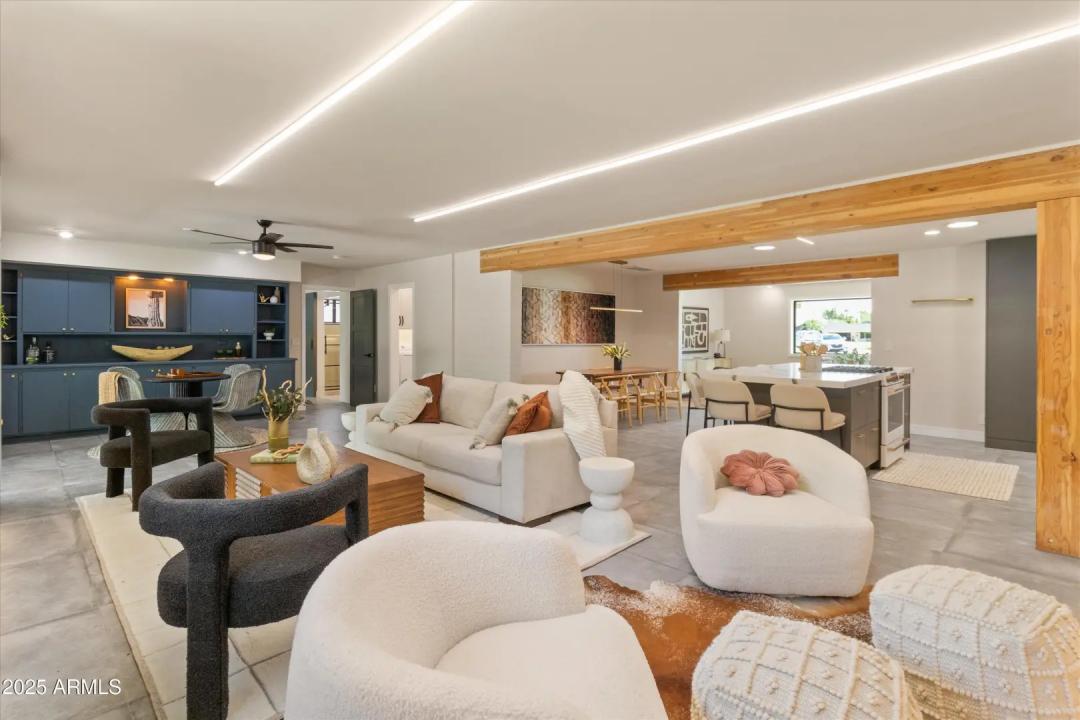 Real Estate Picture 16