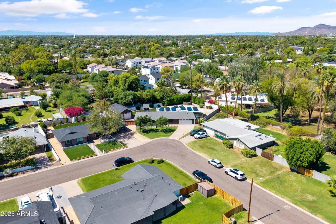 Real Estate Picture 36