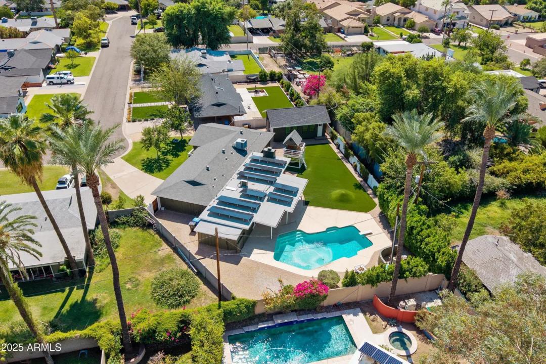 Real Estate Picture 37