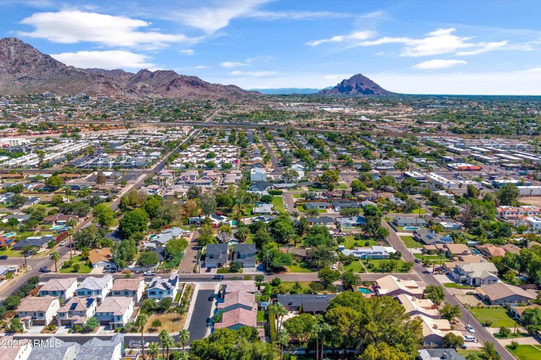 Real Estate Picture 39