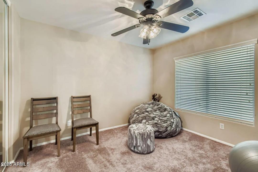 Real Estate Picture 13